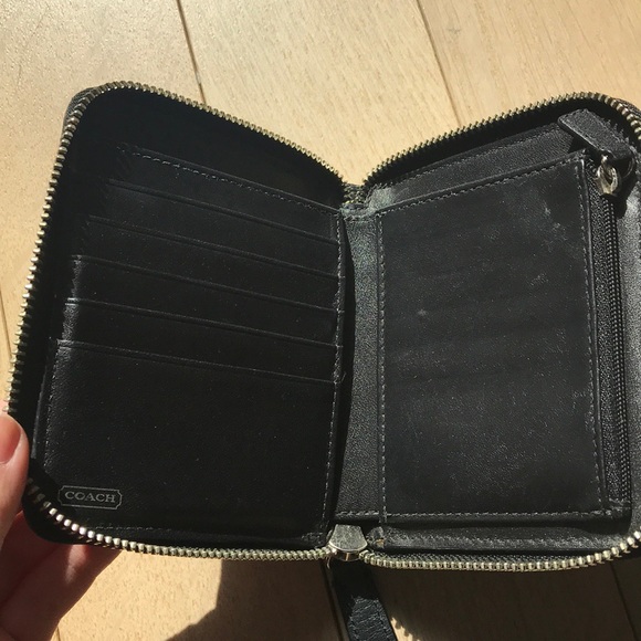 Coach Wallet - Picture 6 of 6